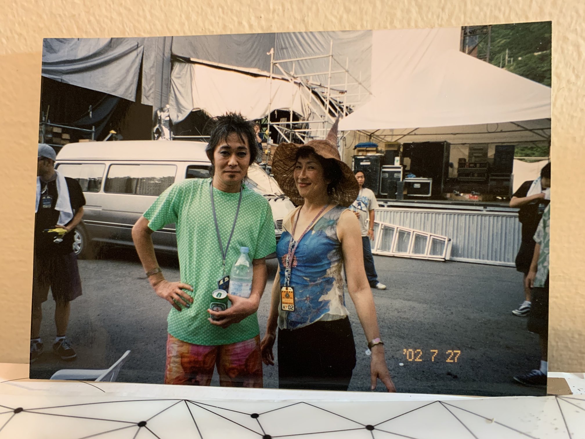 矢野顕子 Akiko Yano 朝 Iphone開けたら この写真がおっはよ って出てきました 19年前の若い二人 フジロックだぜ 矢野顕子 Akiko Yano 朝 Iphone開けたら この写真がおっはよ って出てきました 19年前の若い二人 フジロックだぜ