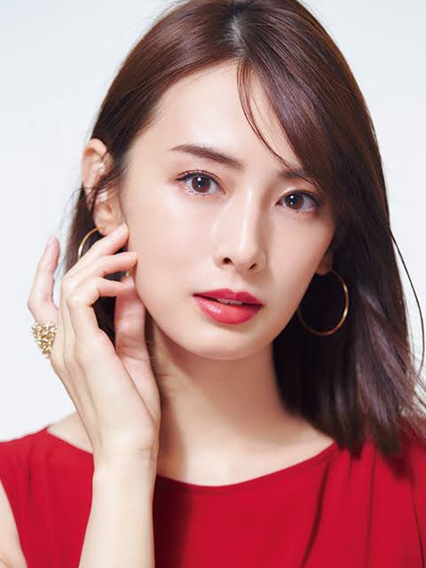 𝕚𝕫𝕦𝕞𝕚 Pdグレファと言われる北川景子さん どんな髪型 服装でも美しいのは大前提ですが 前髪なし若しくは流す方が圧倒的にしっくりくる 𝕚𝕫𝕦𝕞𝕚 Pdグレファと言われる北川景子さん どんな髪型 服装でも美しいのは大前提ですが 前髪なし若しくは流す方が圧倒的にしっくりくる