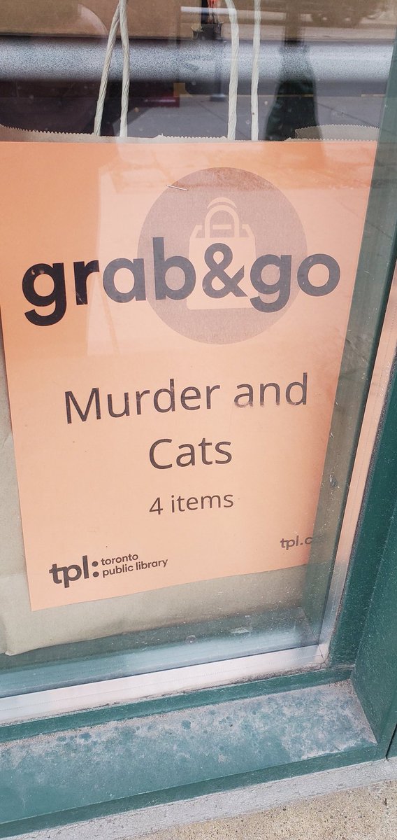 vickyyyf's tweet image. Some of the libraries in Toronto are doing this brilliant &apos;grab and go&apos; scheme for people who don&apos;t want to spend time inside browsing, but want to borrow books.

I am intrigued by the &apos;murder and cats&apos; grab bag 😅