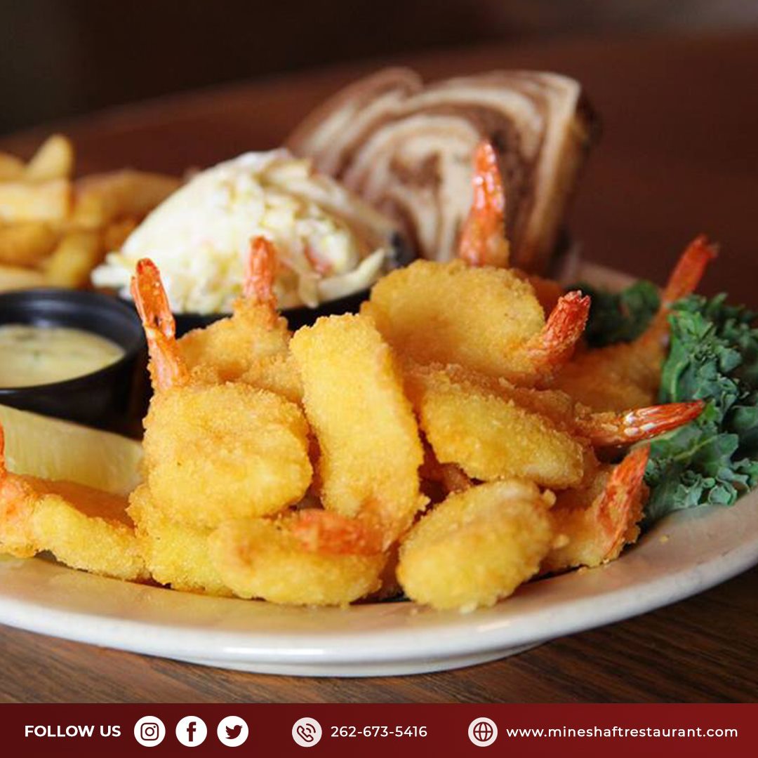 The ultimate cure to an empty stomach! Raise your hand if you want a piece of this!