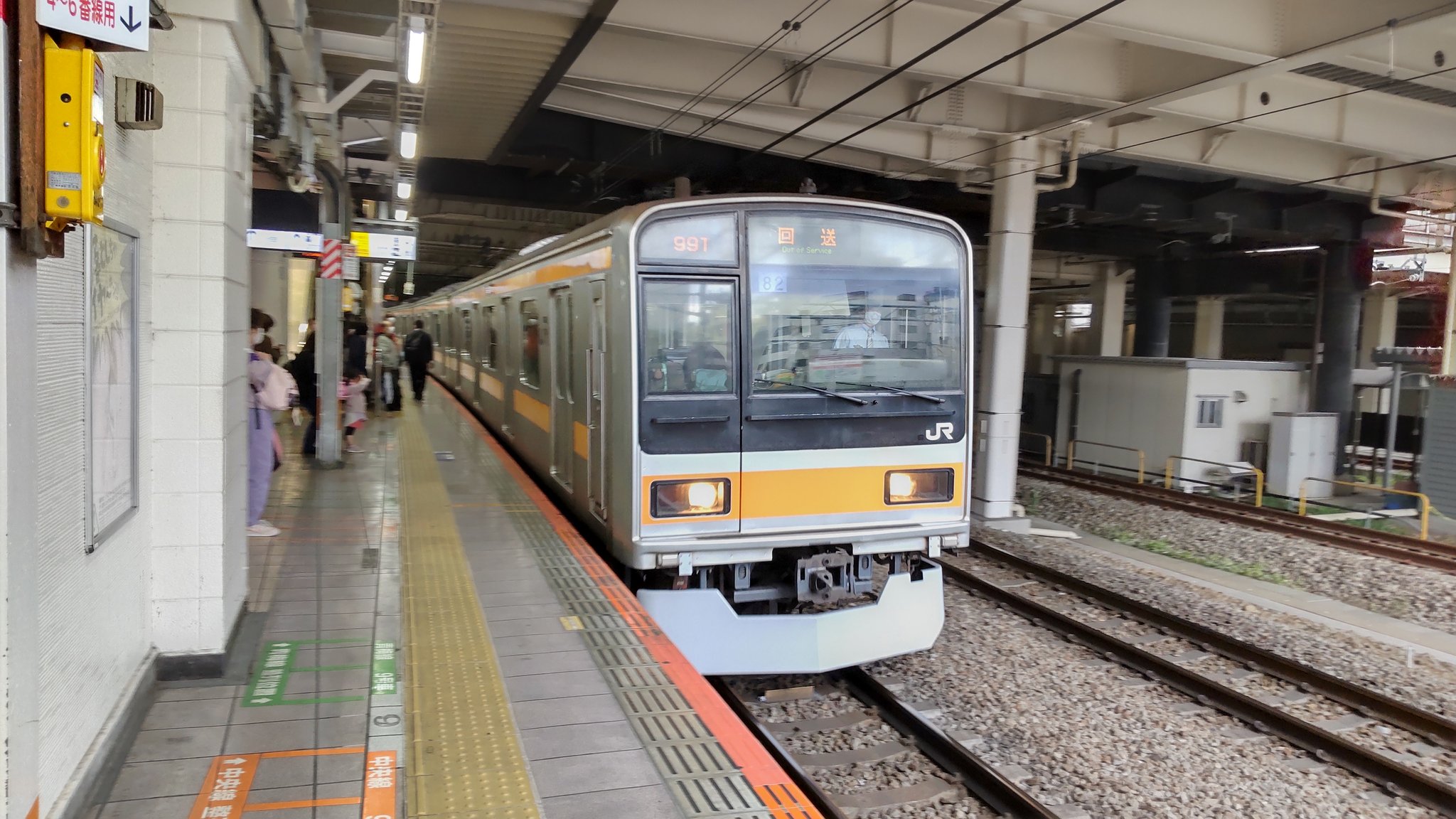鉄道車両のガラス｜あなたのそばにAGC｜AGC