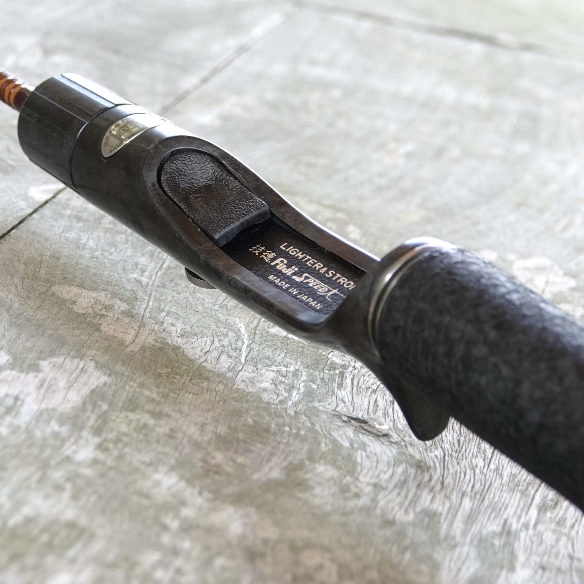 富士工業　技徳カーボンキャスティングハンドルCGOH15SDPR 日本製 Amazon.co.jp: 富士工業 技徳カーボンキャスティングハンドル