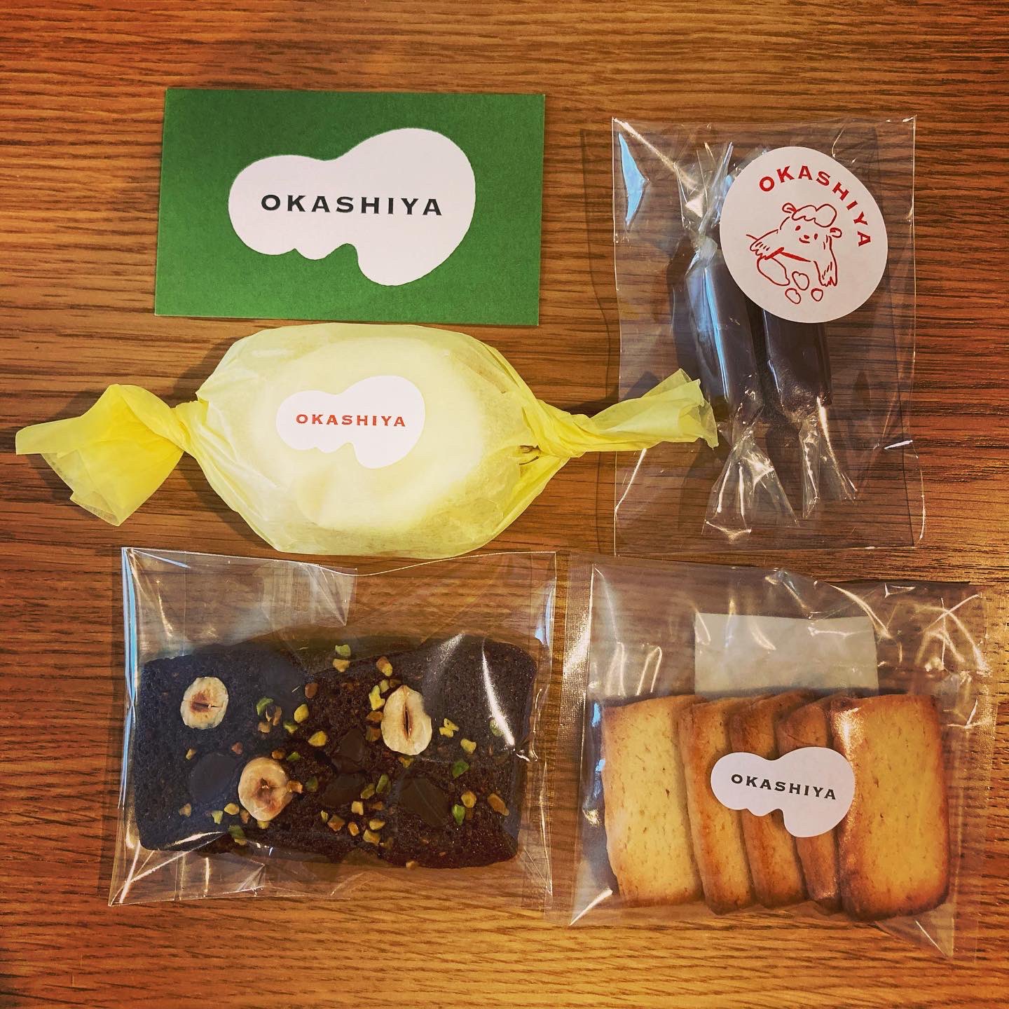Mai 東伏見placejinの火曜日okashiyaへ また食べたかったレモンケーキ 見た目美しいヘーゼルナッツとチョコのフィナンシェ どちらもおいしい 買ったもの レモンケーキ 350 ヘーゼルナッツとチョコのフィナンシェ 350 エダムチーズと塩のクッキー