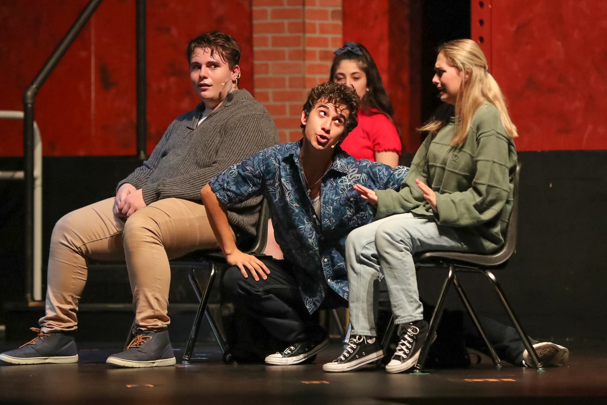 rrhsknights's tweet photo. Your @royalstageco put on a preview of "Fame, The Musical" tonight - and it was OUTSTANDING. Visit their twitter for ticket details, and view more preview shots at: https://t.co/8tTDOvVoYR

LIVE. THEATRE. IS. BACK. https://t.co/3H1FFaGgH9