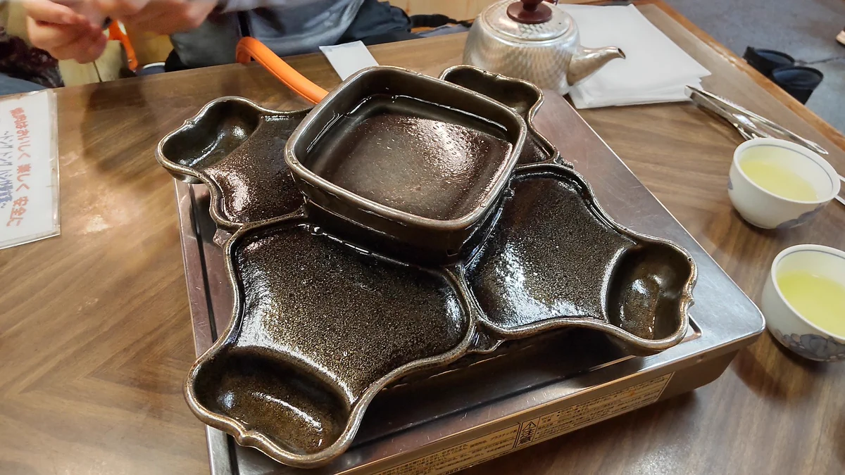 ジンギスカンを食べに行ったら？バトルドームみたいなものが出てきたwww