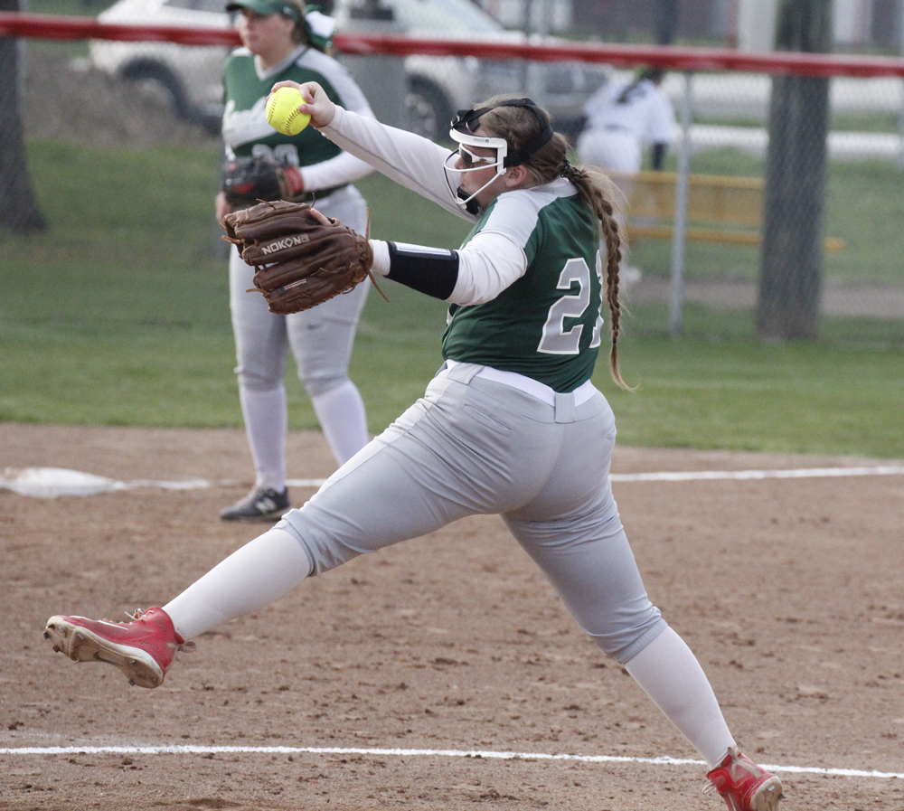 Will_Willems's tweet photo. STORY: Strong performance from @ZCHSSoftball, topping McCutcheon on the road Thursday night. https://t.co/YTxlFT9xoa https://t.co/hdhuxvATqj