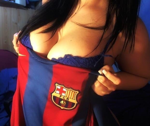 sexyfootygirls1's tweet photo. ⚽️ #sexyfootygirls ⚽️ #Barcelona ⚽️ #FCBarcelona ⚽️ #FCB ⚽️ #fcbarca ⚽️ #Barca ⚽️ #barcanewgeneration ⚽️ #barcelonagirls ⚽️ #Catalan ⚽️ #boobs ⚽️ #tits ⚽️ #cleavage ⚽️ #busty ⚽️ #bra ⚽️ #allnatural ⚽️ #beautiful ⚽️ #beauty ⚽️ #exposed ⚽️ #allthefootball ⚽️ #football ⚽️ #sexy ⚽️ https://t.co/Z1hBVkeTlY