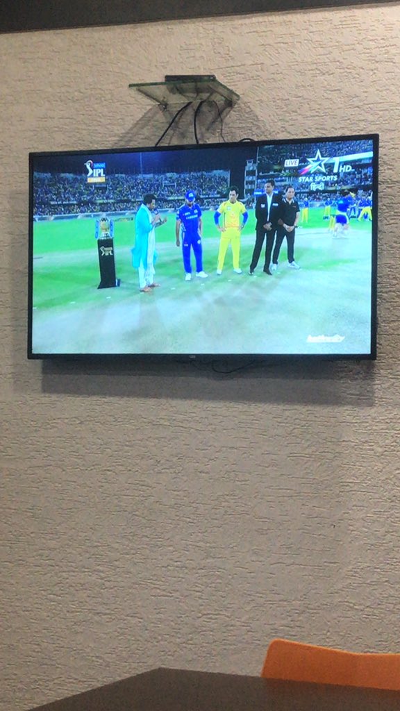 Durgesh0027's tweet photo. I can bet that in each and every IPL match there is "Toss fixing" because never ever the broadcasting camera shows the actual face of the coin on the ground after the captain's call.
#tossfixing
#IPLFixing
@IPL
@BCCI
#stop_this_IPL_fixing https://t.co/U2zR36PPkh