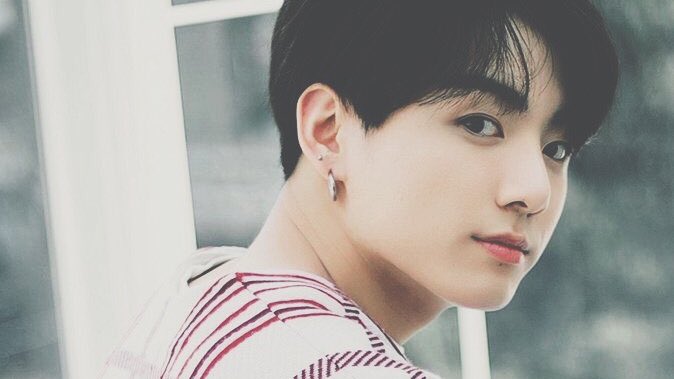astralsvk's tweet photo. #taekookau where soulmates can see whatever the other draws on their own skin. 

Kim Taehyung is a critically acclaimed artist, renowned for having “revolutionized” the world of contemporary art. 

And every day, he simps over his soulmate’s chicken scratch doodles on his arm. https://t.co/xPn5eGs6jX