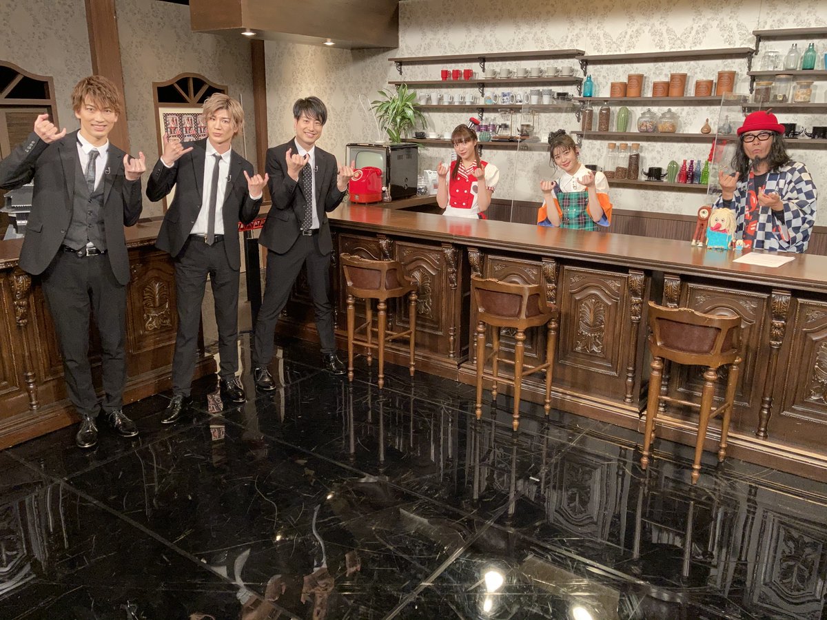 Tvk 関内デビル 今日は春夏秋冬のmasseさんとkeigoさんとshojiさんがご来店 Shojiさんが特技を披露してくれるデビル 今夜23 30から 春夏秋冬 Masse Keigo Shoji 中山莉子 マリコ 私立恵比寿中学 エビ中 Ebichu 加村真美 関内デビル