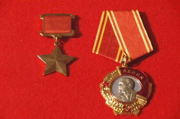 Героев советского союза награждали орденом
