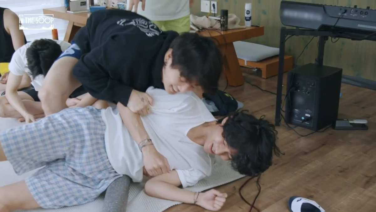 ไม่หนักเหรอจะอุ้มโลกทั้งใบ ตะแน๋วๆๆๆๆๆ