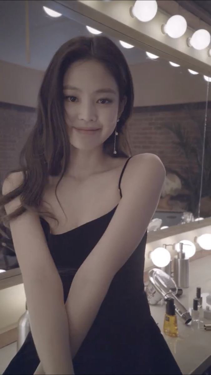 jnkjpgs's tweet image. i have romantic feelings for this jennie