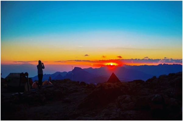 The best sunset on the mountain.  Wow !! What a Beautiful Nature!!

#nature #adventure #photography #sunset #beautifulnature #kilimanjaroclimb #kilimanjarotrekking #kilimanjarosummit #kilimanjaromountain #kilimanjarochallenge #adventure #mountain #trekking #nature #mtkilimanjaro