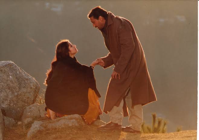 CinemaForensic's tweet photo. 27 Years of 1942: A Love Story
1942: A Love Story (1994)
Directed by Vidhu Vinod Chopra
#CinemaForensic #anilkapoor #manishakoirala
#vidhuvinodchopra
#vvcfilms #film #movie #cinema #lovestory #partition #rdburman https://t.co/vuwUuEoUt2