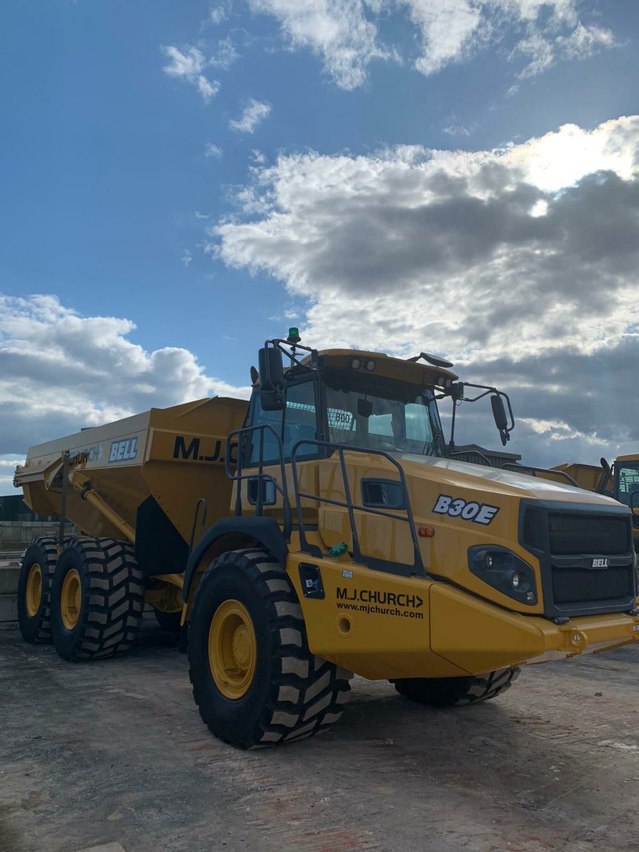 New Delivery Friday - Part 2! We've taken delivery of our first Tier 5 Bell of a batch of 10 we will receive this year, the operatives are hugely impressed with the new addition which will be on site Monday morning ready to go to work. #mjcpics #plant #plantmachinery #civils