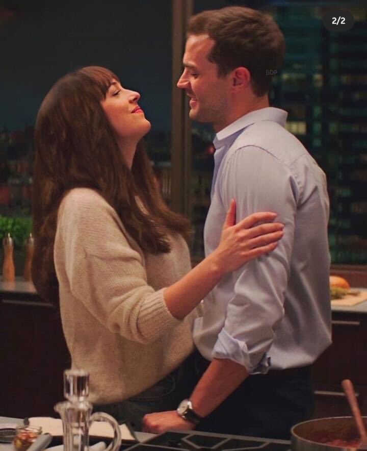 Give away for the release of Freed coming June 1st, 2021 just like, follow and retweet for your chance to win this fabulous romance book by <a href="/E_L_James/">E L James 💙</a>. Good luck.