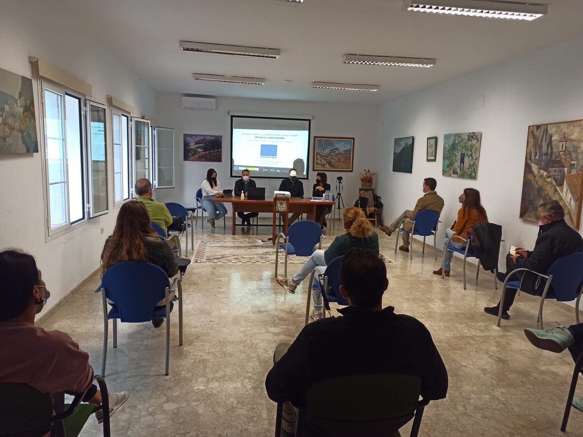 Estamos en #Zahara con <a href="/3DALIA_/">3DALIA</a> <a href="/iertec_/">IERTEC</a> poniendo en marcha nuevas actuaciones proyecto #ConnecZahara <a href="/camarascomercio/">Cámara de España</a> #Feder. Reuniones de trabajo con #comercio local, alcalde, concejales, habitantes para identificar oportunidades que posicionen al municipio como #turismo Smart