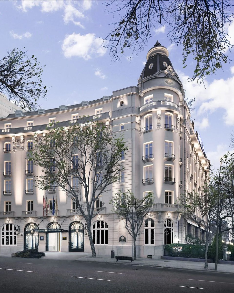 procomsaoficial's tweet photo. El #hotel #Ritz de #Madrid reabre sus puertas.
Orgullosos de colaborar en este proyecto de @R_deLa_Hoz con nuestros #herrajes ocultos Uni-Jet SCF utilizados en las #ventanas . +info en este artículo de @el_pais 👉https://t.co/SZhRM3QarZ
@mo_ritzmadrid #Simatec https://t.co/PPfJaX18CJ