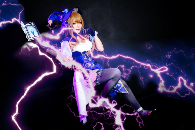 Twitterのコスプレ画像32