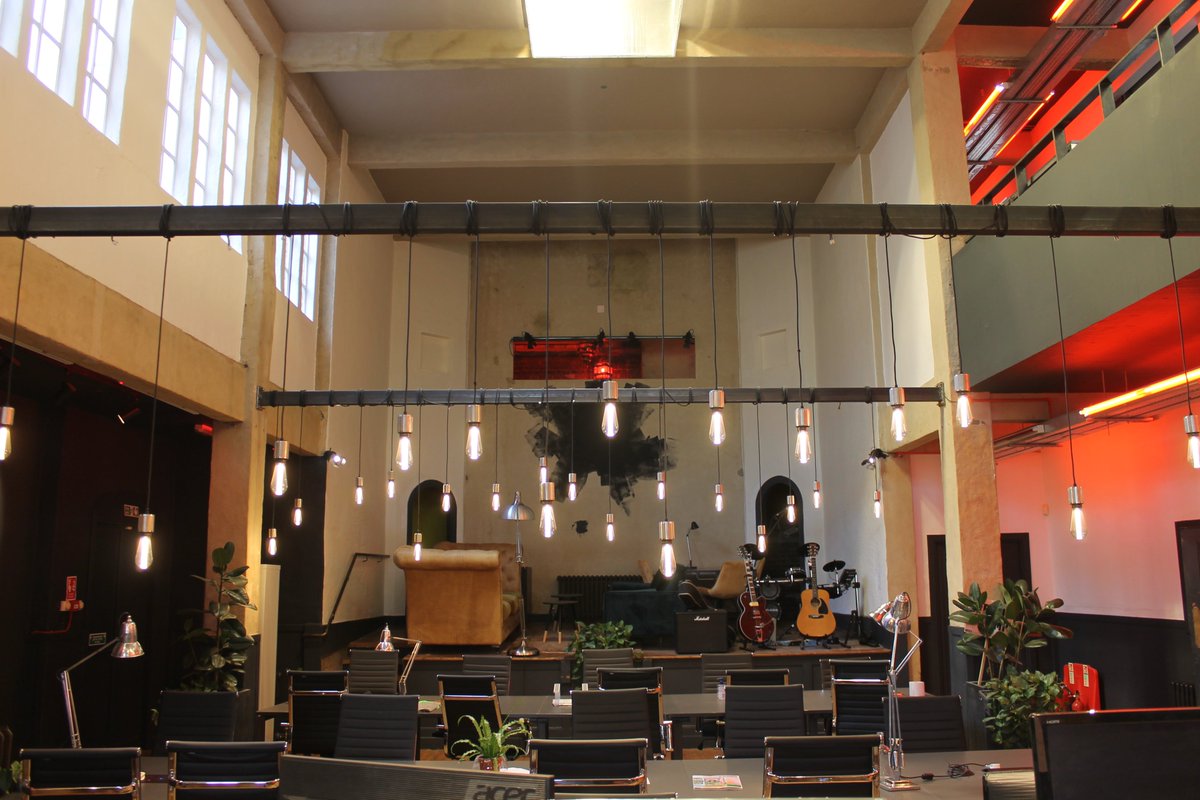In Salty Commune we have created the perfect environment for you to get your business done and enjoy a social working experience that will change the way you work. ⁣
⁣
#saltycommune #hackney  #coworkinglondon #coworkingspace #coworking #londonfreelancer #londonentrepreneurs