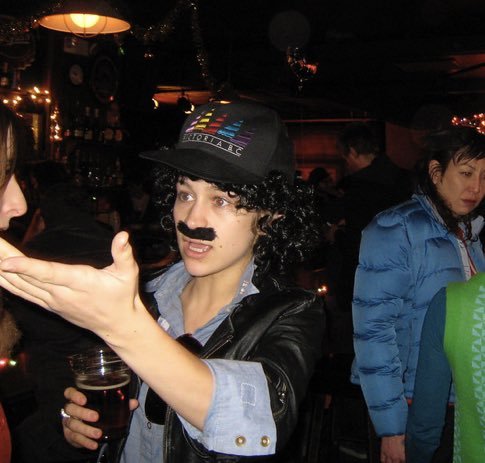 joananewsom's tweet image. "how can joanna newsom be a conceptual artist, a poet be married to a comedian?”

literally joanna newsom at the 2007 new year eve party in nevada