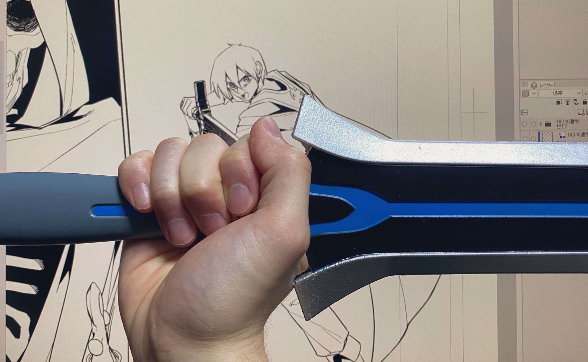 國友翔太郎 剣のバトルシーンを描くためにとりあえず剣 コスプレ用 を購入しました 何枚画像の資料があるより結局実物資料が一番いい T Co Z4fori08qf Twitter