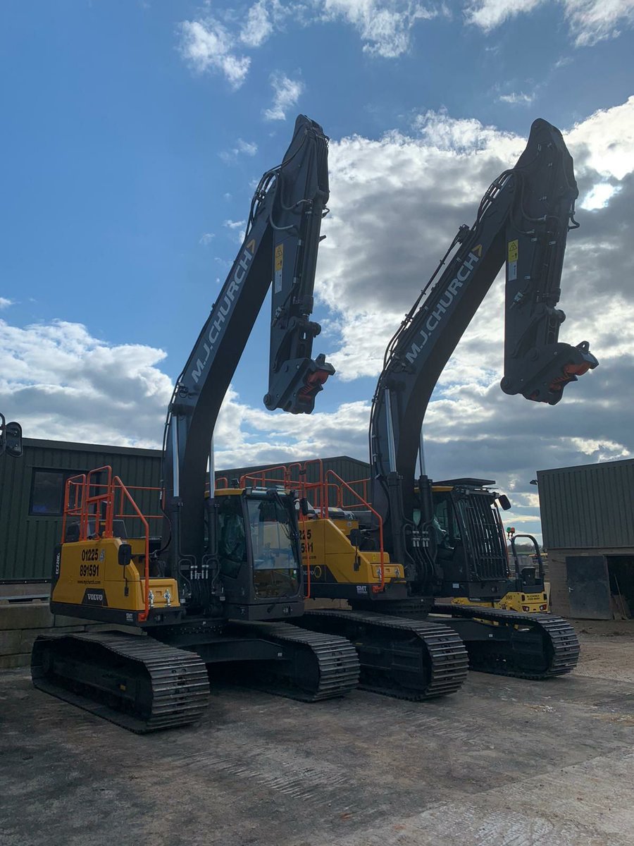 New machine Friday!! We've had the first batch of 380 and 220 Volvos arrive, ready for GPS fitting, with more arriving over the next month. Our drivers love working with these machines. #mjcpics #plant #plantmachinery #volvo380 #volvo220 #gps #civilengineering #construction