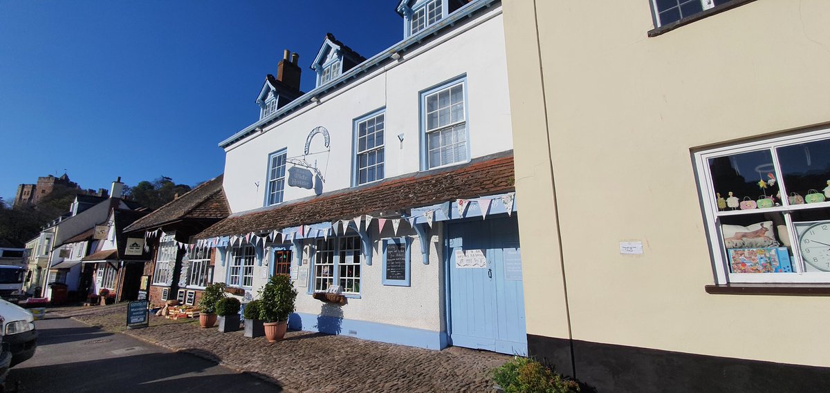 Dunster_Info's tweet photo. Dunster is looking absolutely beautiful this morning on a walk round the village 😍 #dunster #dunstervillage #somerset https://t.co/TmqQ0dySsm