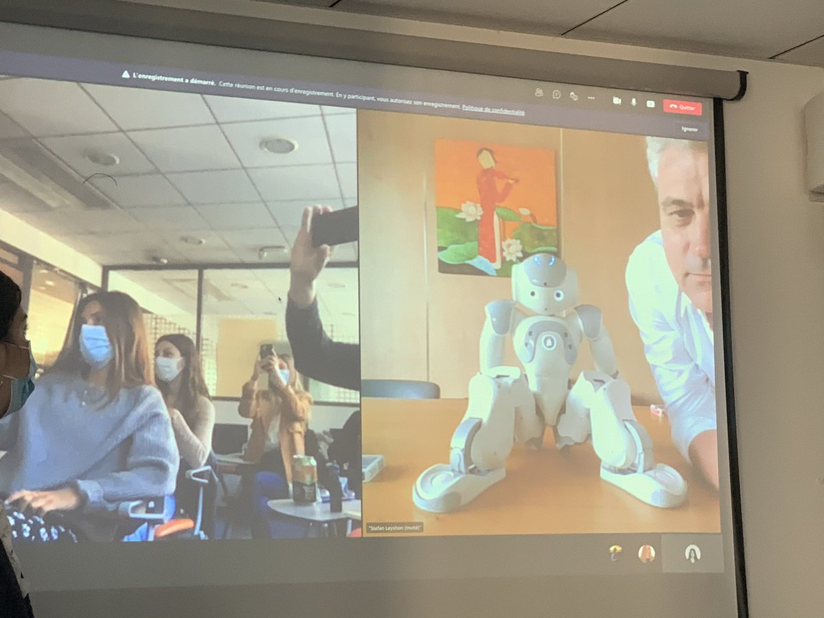 #magicdigi tour de magie en direct 🎊🎊#mbadmb et NAO en guest ;)