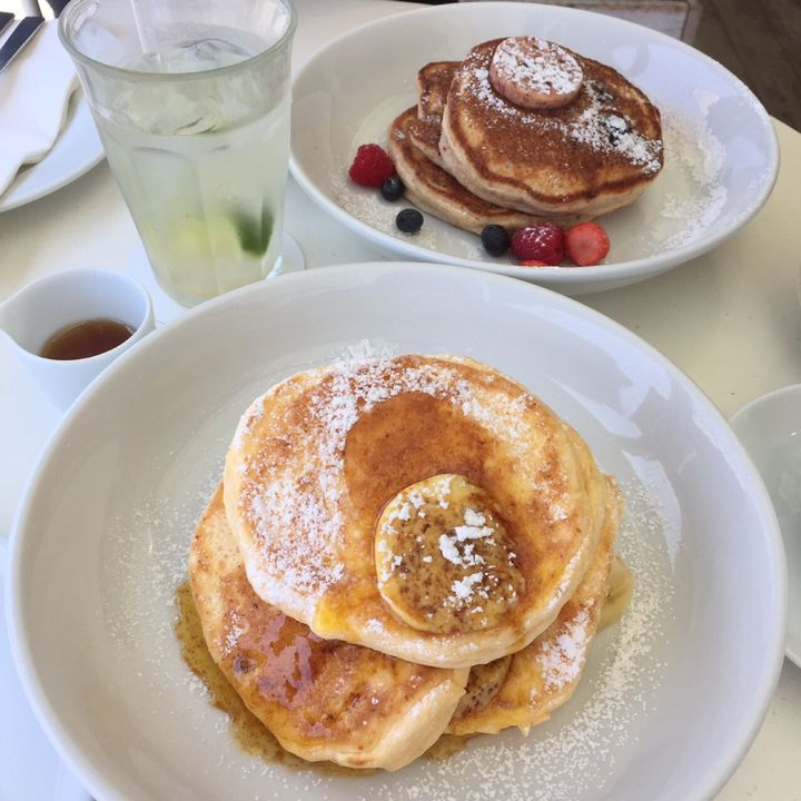 retrip_gourmet's tweet photo. ドライブで行く美しい景色とともに美味しい朝ごはんを食べたいですよね🌸

そこで今回は「朝活ドライブで行きたいスポット7選」を、おすすめの朝ごはんとともにご紹介します💕 https://t.co/xqhFfseogV https://t.co/4QuMC1UfXl