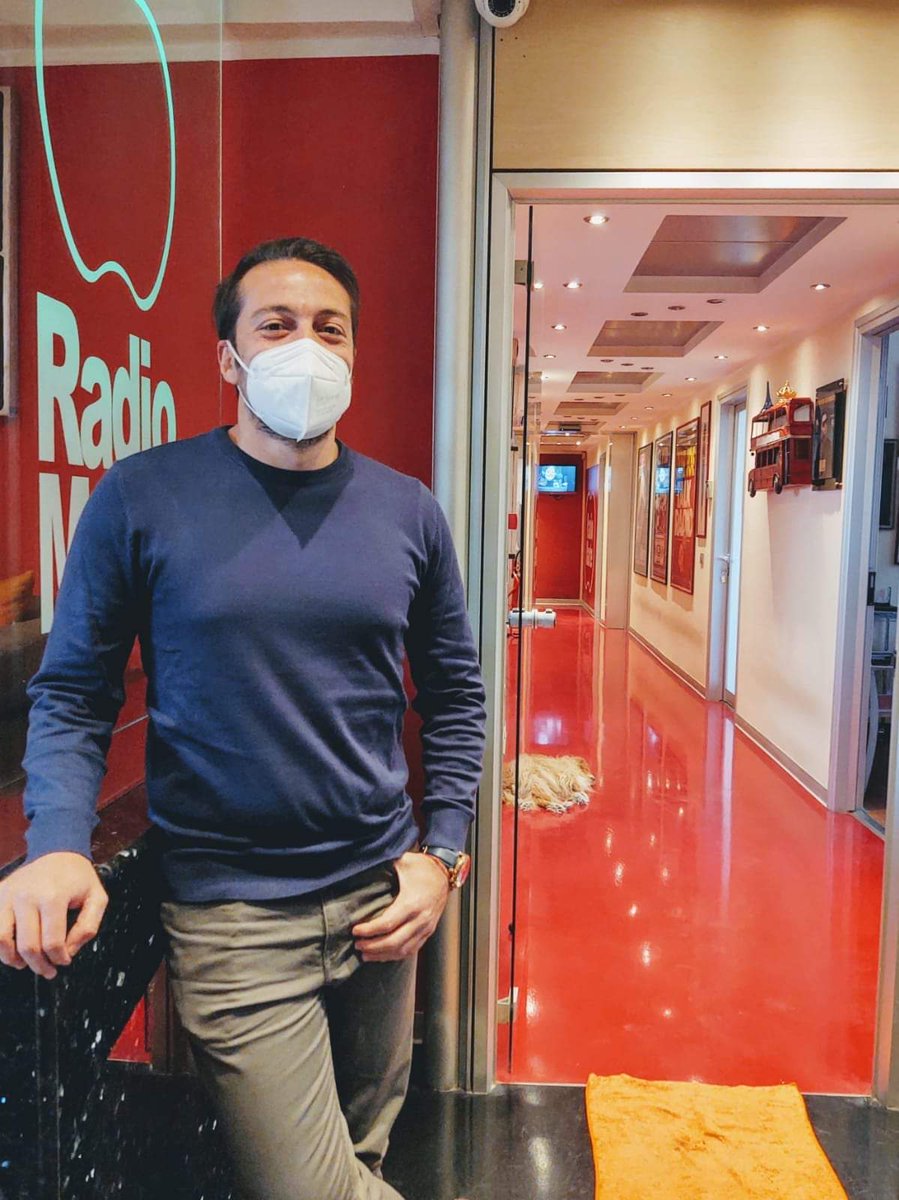 Giul_Granato's tweet photo. 📻Tra poco in diretta dai microfoni di Radio Marte insieme a @giannisimioli e @SerenaLiCalzi. Parleremo di Villa Comunale e del verde pubblico affidato ai privati.
Per intervenire in diretta 081636363 #LaRadiazza https://t.co/8gjQXqpZnz