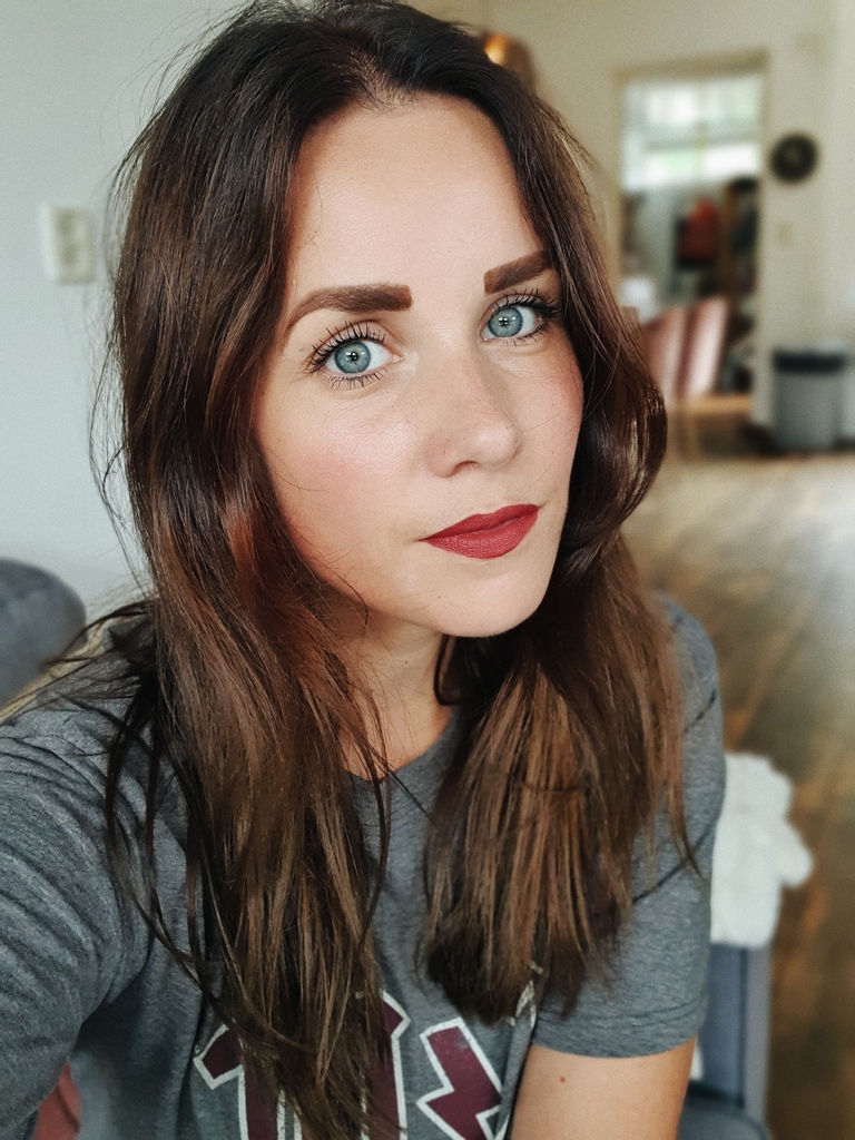 JongenMS's tweet photo. Sanne (30) woont in Balk, een prachtig dorp in Friesland samen met haar dochter en man. Ze heeft al ruim 10 jaar de diagnose MS. Ze vertelt meer over haar zwangerschap en het leven met MS en een gezin. 👉🏼https://t.co/nzL89XhR0A #jongenms https://t.co/9xkzRbM9lH
