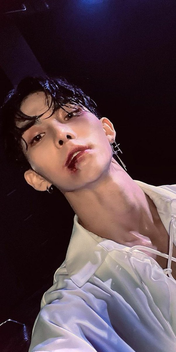 2jaecore's tweet photo. 3 minutes to go...
 I wanna cry 

#HEOHYUNJOON #HYUNJUNHUR
#VOIDISCOMING #허현준 https://t.co/fn7F9K4U38