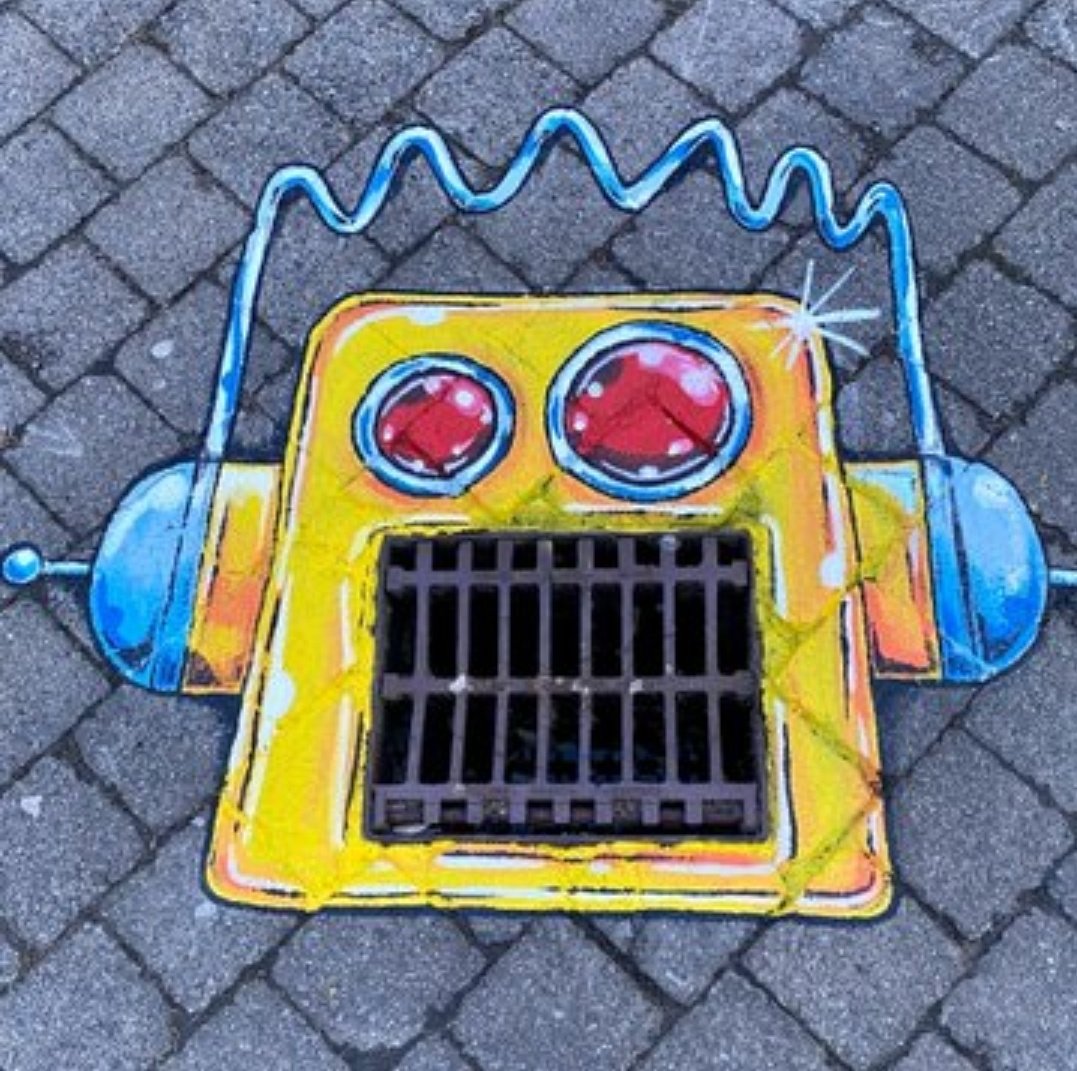 A few new faces popping up around town this week. The kids will love the new street art in #Ennis. 
#EverybodyLovesEnnis #Ennis #Clare #shoplocal @