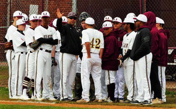 Chattermeister's tweet photo. ⁦@UHSBaseball1⁩ looks to be safe at home in new normal ⁦@TheU_FarmersFB⁩ ⁦@UnionHS_Sports⁩ ⁦@UnionHoopsNJ⁩ ⁦@UHS_SOFTBALL⁩ ⁦@JalenBryant42⁩ ⁦@ryandaddario⁩ ⁦@loumonaco⁩ See ⁦@parachini_jr⁩ story at https://t.co/9e1ZtDvfan https://t.co/N3CvNSU86G