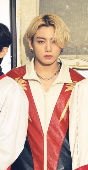 jeonpeem's tweet photo. อยู่ไม่ได้แล้ว จองกุกกับสร้อยคอเส้นนั้นมันแบบโหหหหหห https://t.co/NSccVAMLzQ