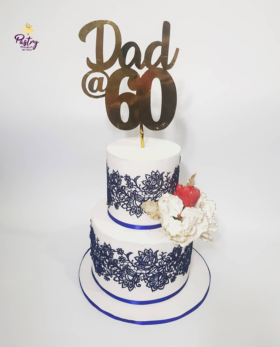 PastryRepublic's tweet photo. Royal blue and gold cake for a lovely dad🙂🙂

#pastryrepublic 
#pastryrepng 

Please like and retweet🙏🙏🙏 https://t.co/1EA4AToams