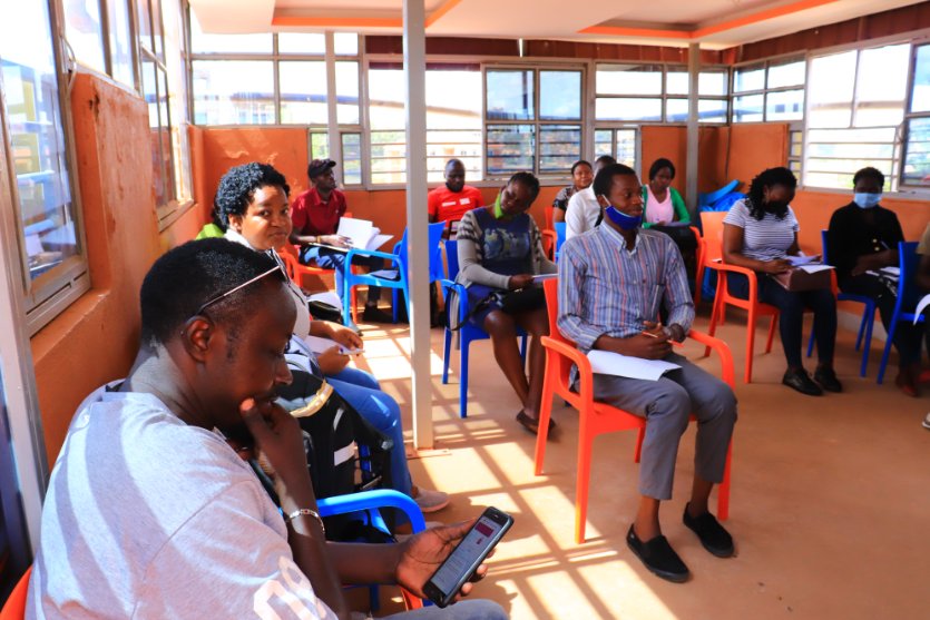 activecitizensu's tweet image. #GhettoGoGreen
Happening now is a Quarterly partner review meeting to understand what worked well, what didn’t work well and areas to improve. This feeds into NAC’s Civil Society Strengthening programming model which is being piloted by #CSSN.
@CISUdk @dreamtownngo @UgBritish