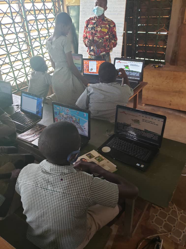 youngatheartgh's tweet photo. 2/3 This week also had as beginning Phase 2 of engagement with Krutiase M/A basic & wrapping up baseline testing in our target schools in the Eastern region. We are excited about the impact we are set to make through our gamified learning channels. #AnanseAtHome #AprilOfImpact https://t.co/McgCQEuWyL