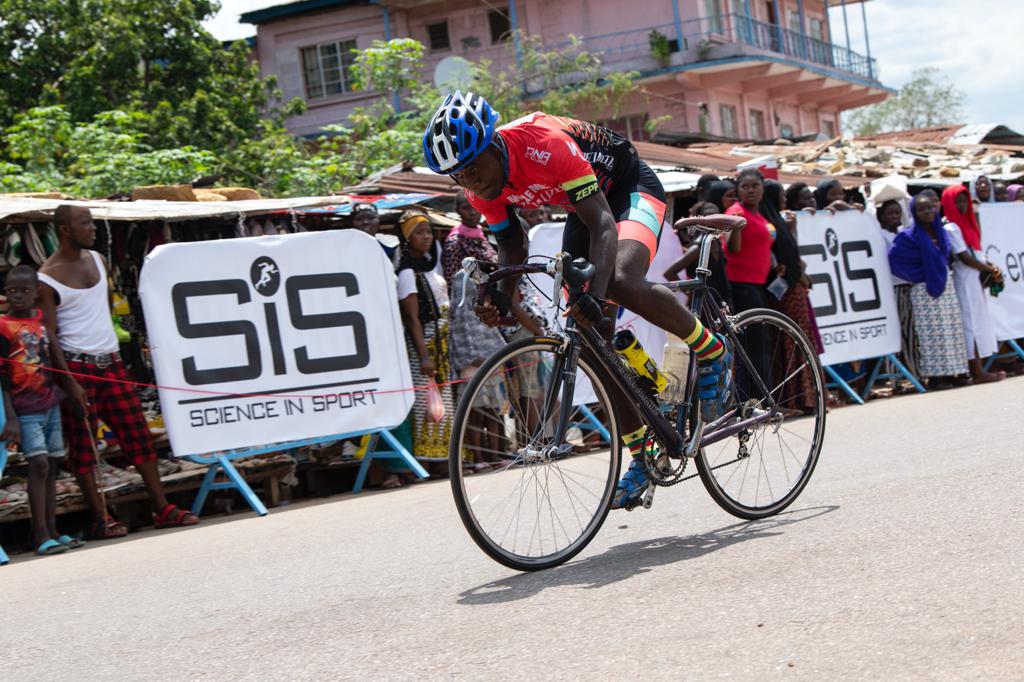 lunsarcycling's tweet image. Some more of our favourite 📸 from yesterday&apos;s opening day of racing. 

Full gallery at: lunsarcycling.com/day-1-gallery

#SiSTourDeLunsar | @ScienceinSport 

📸 Matt Grayson