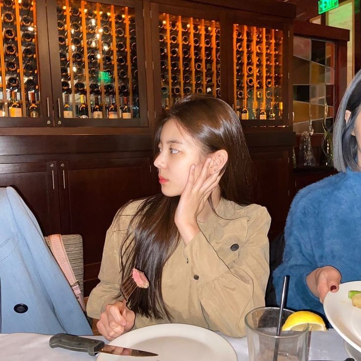 pitcha_style's tweet image. เกาหลีขอซีรี่ย์สักเรื่องได้ไหม ให้กันได้ไหม🥺