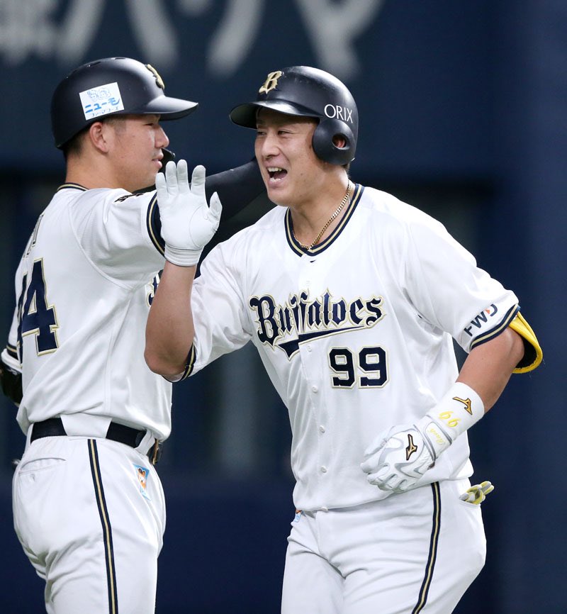 真柴健 日刊スポーツ オリックス担当 S Tweet 上山カメラマン ラオウ 杉本裕太郎 選手 ２回１死から左翼席に突き刺す 弾丸ライナーの先制２号アーチ 腕の筋肉やばいです オリックス Bs21 Trendsmap