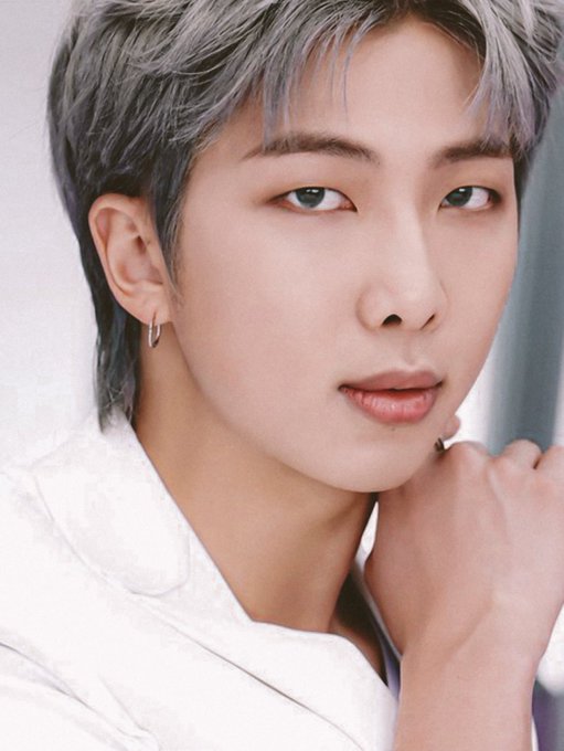 EzFiCZdWYAAnHK8?format=jpg&name=small