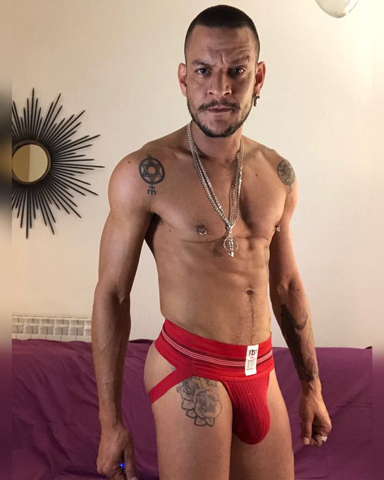 nikollayf