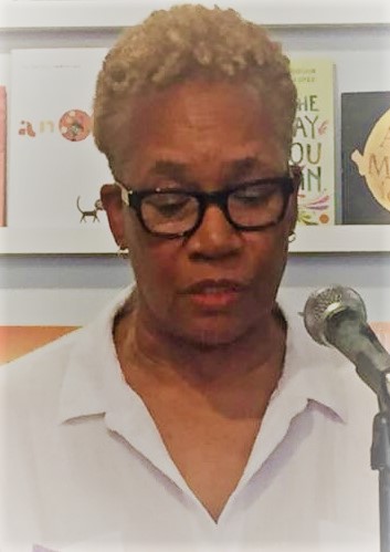 goldencrownls's tweet photo. We're solving mysteries with Cheryl Head on Saturday, May 1st in our members only online book club. Join us!

https://t.co/gFBgPpVrSX

#AmReading #FindMeWhenImLost #Mystery #Mowtown #CharlieMack @cheaddc @kc_luck_author https://t.co/dL7S7EMyQo