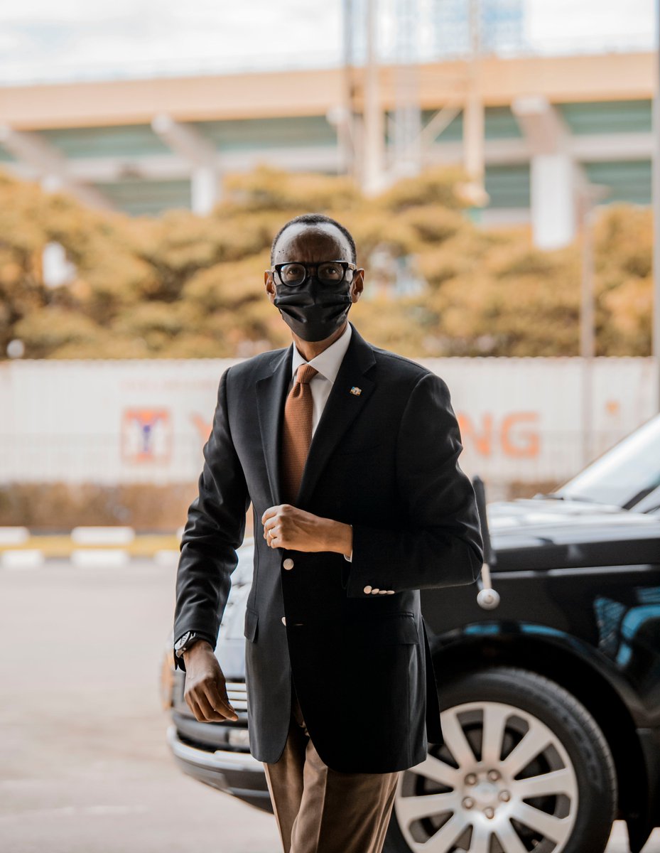 PMuzogeye's tweet photo. I take pride in my President knowing he walks the talk, leading by example.
#PK🇷🇼 https://t.co/H6Qf6nKmyf