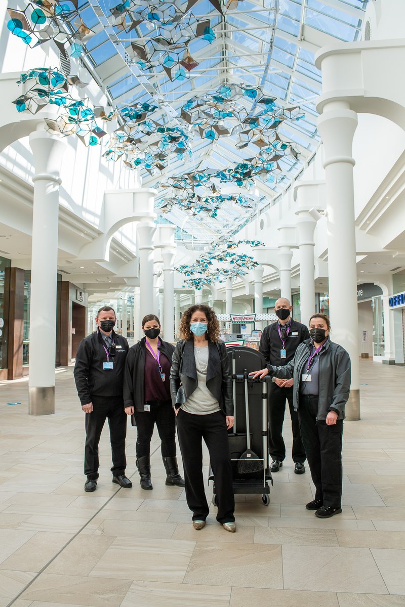 Royal_Shopper's tweet photo. It's been wonderful to see so many of you back to visit us this week, enjoying some long-awaited retail therapy.
If you're shopping with us over the weekend please visit our website to read up on all the latest updates > https://t.co/TXQcJwvpjq #royaltunbridgewells @rtwtogether https://t.co/IqtJkH1sUJ