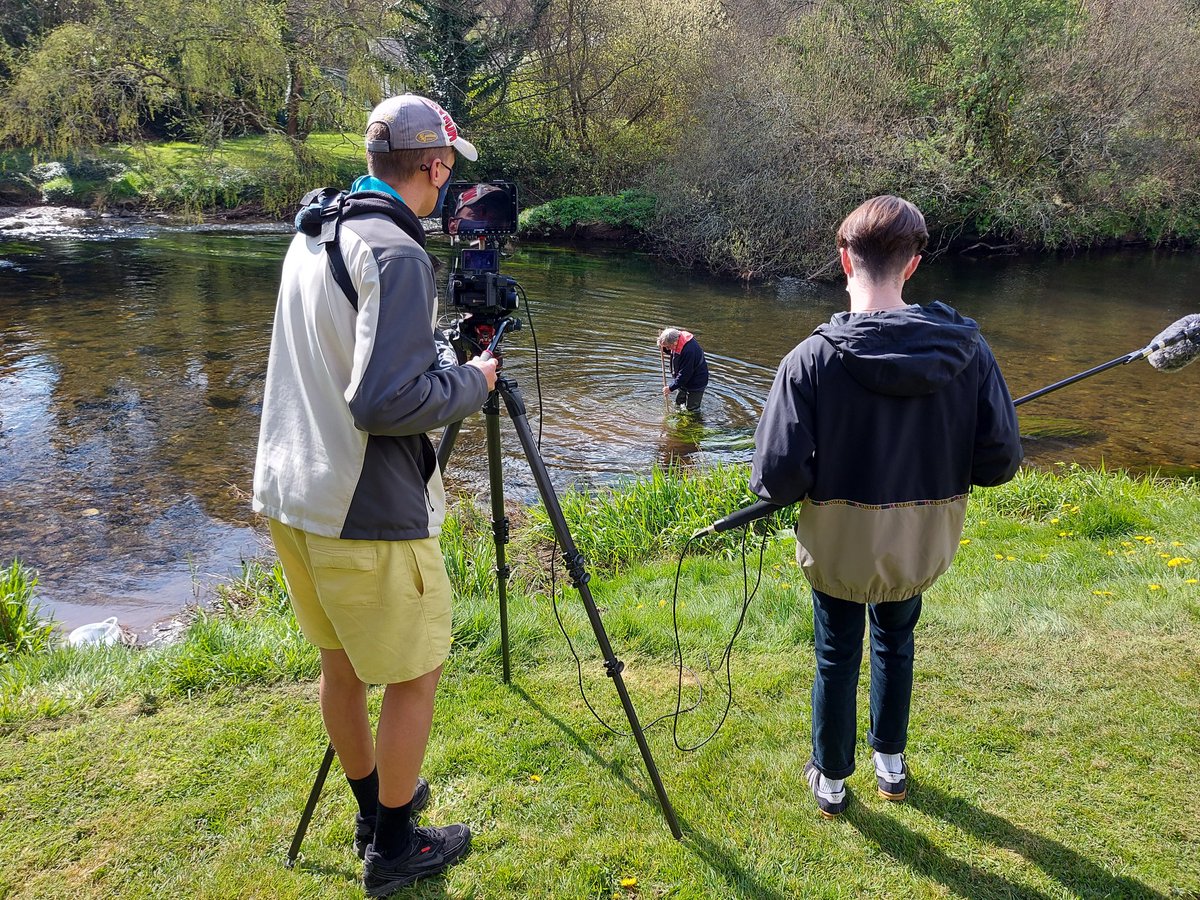 WaterWicklow's tweet photo. What a terrific morning for learning about #salmon and river life @WoodenbridgeHL with East Wicklow Rivers Trust @kenwhelan0451
#AvocaRiverStories #HarbourtoHeadwaters
#kicksample #waterquality https://t.co/bEOth54zFo