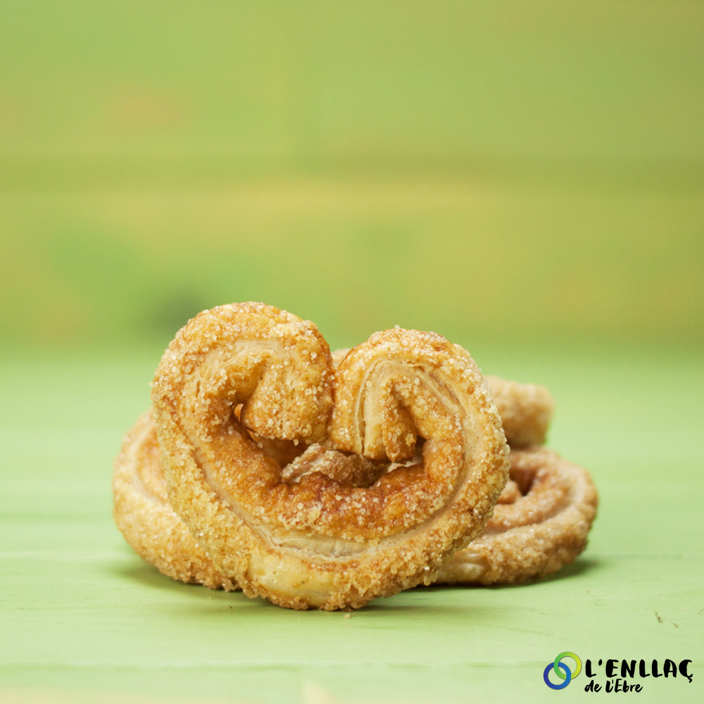 🥧 Ens encanten els dolços!

❌ Però els industrials ultra processats mai seran la nostra opció.

😀 A l'Enllaç tenim tot de productes ideals per endolcir-te el dia i que segueixen els nostres criteris de salut, ecologia i proximitat.

💻 somebre.org

#SomEbre